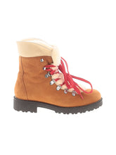 1 shoe size - 8