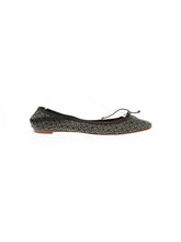 1 shoe size - 8 1/2