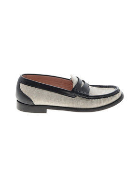 1 shoe size - 8