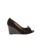1 shoe size - 7 1/2