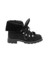 1 shoe size - 8