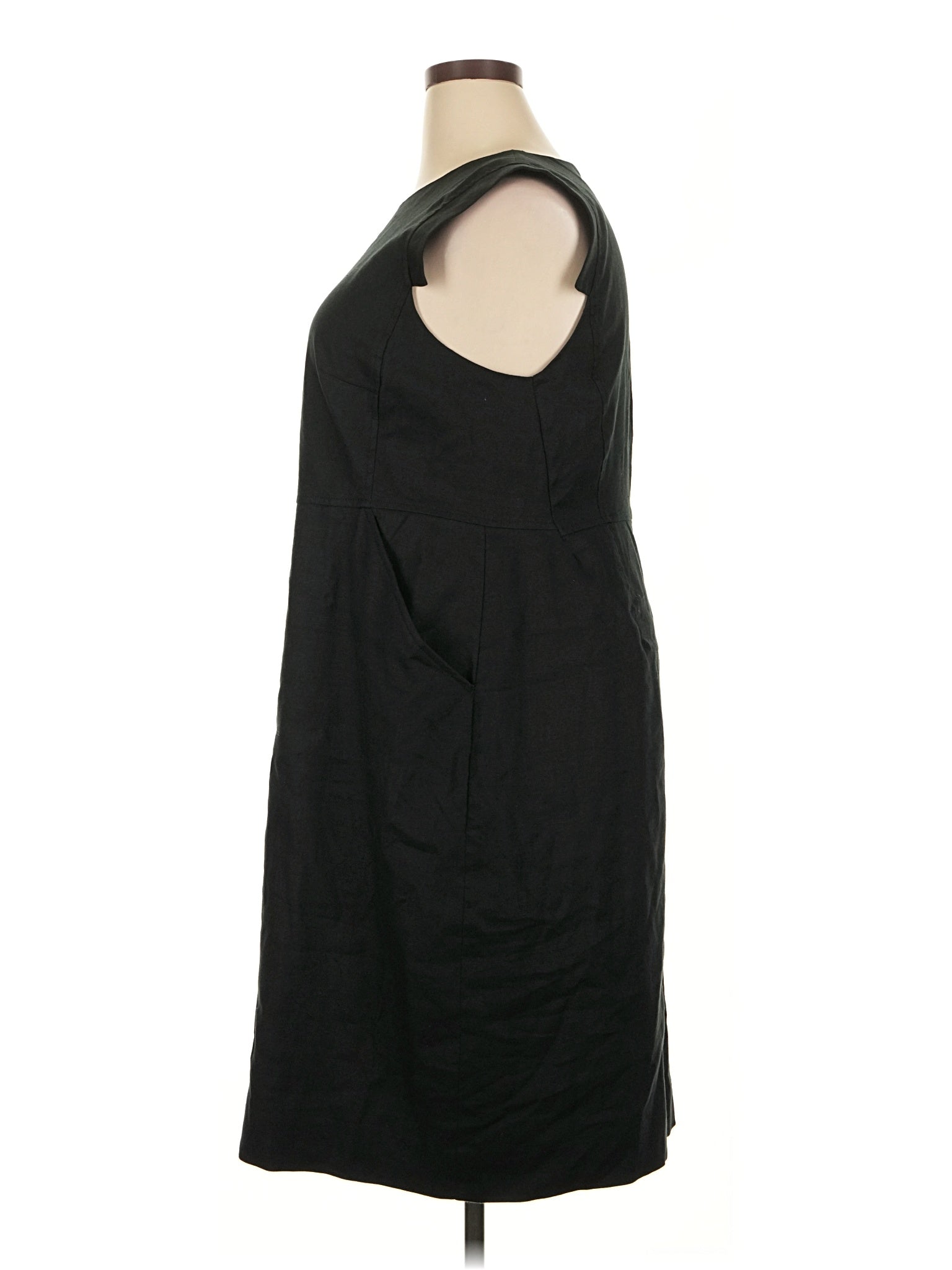 4 size - 22 W