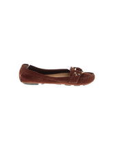 1 shoe size - 7