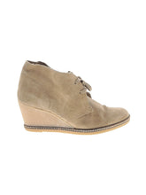 1 shoe size - 9