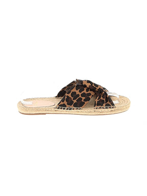 1 shoe size - 8
