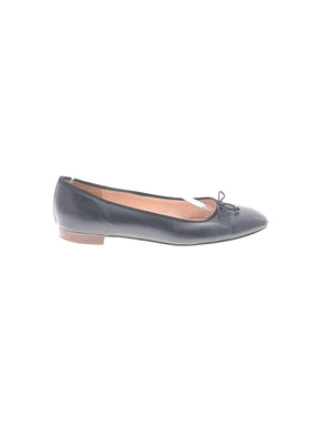 1 shoe size - 8