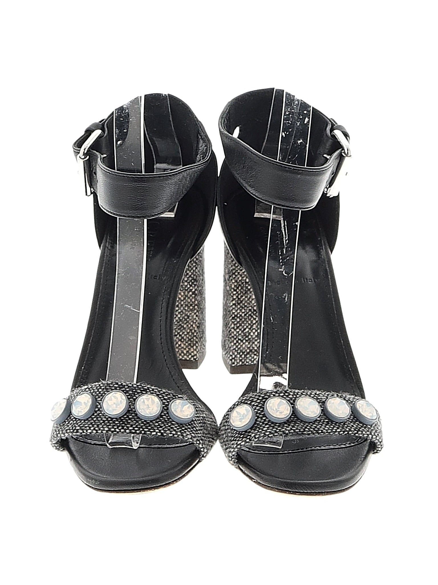 2 shoe size - 6 1/2